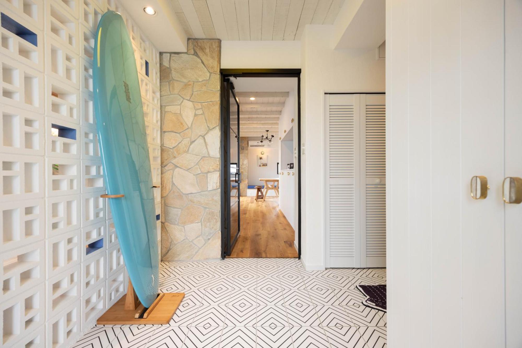 Ocean Side Shell Apartment